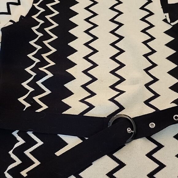 Longsleeve Black and White Mini Belted Dress Size L - Picture 2 of 4